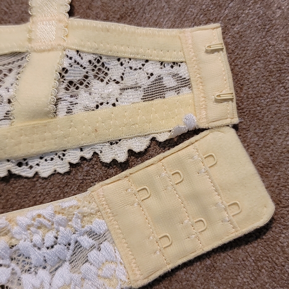 Wacoal pale yellow lace embroidered bra - Picture 13 of 15